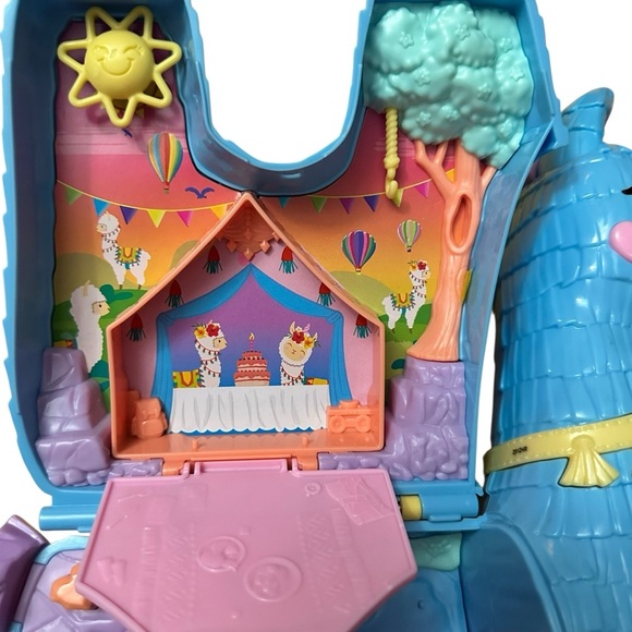 Polly Pocket Blue and Yellow Llama - Picture 4 of 6